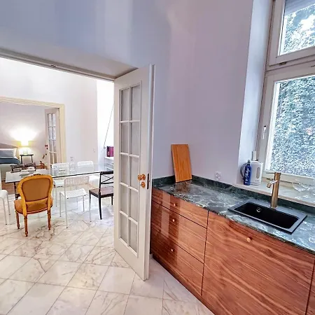 아파트 Artist's House Loretanska 크라쿠프