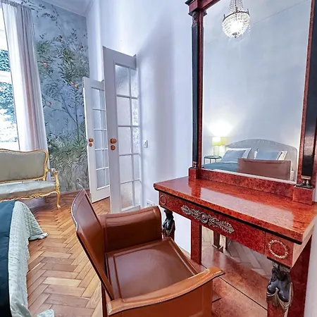 아파트 Artist's House Loretanska *
