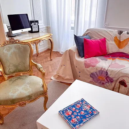 아파트 Artist's House Loretanska 크라쿠프
