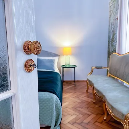 아파트 Artist's House Loretanska 크라쿠프